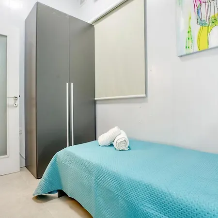 Διαμέρισμα Apt With Private Terrace By 360 Estates *
